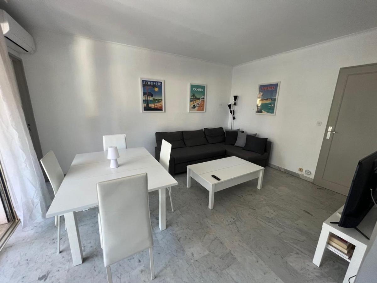Seafront - Beautiful Flat With Aircon And Comfortable Loggia Vallauris Exterior photo
